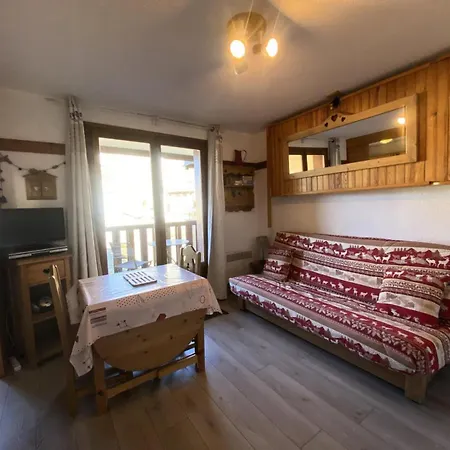 Reine Blanche - -2 Pieces Dans Calme Mae-3804 * Val Thorens